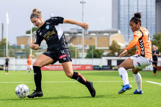 Göteborgs Natalia Kuikka  mot Kristianstads Evelina Duljan