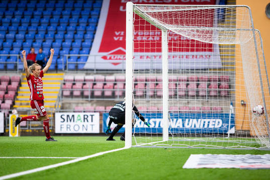 Piteås Olga Ekblom jublar