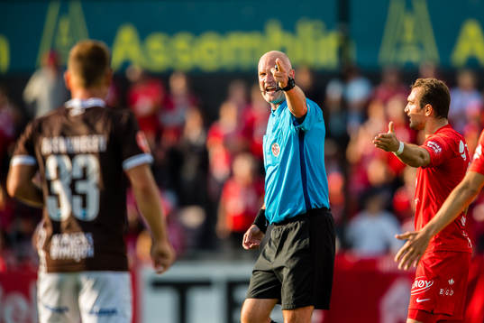 Trond Ivar Døvle, referee
