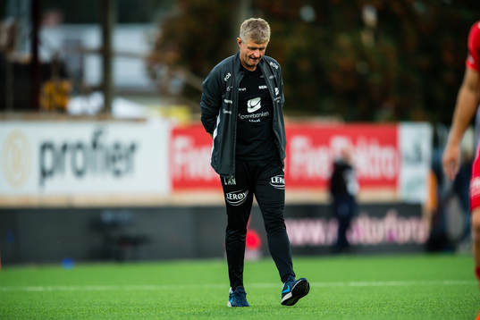 Lars Arne Nilsen, head coach of Brann,  looks dejected