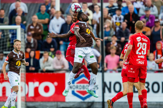 Bismar Gilberto Acosta Evans of Brann and Olivier Occean of