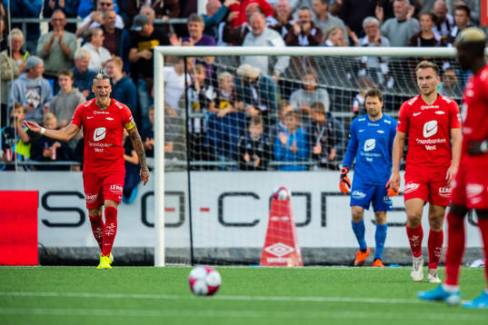 Vito Wormgoor of Brann reacts