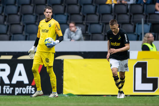 s målvakt Oscar Linnér