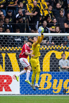 s målvakt Oscar Linnér