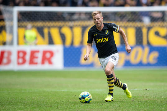s Sebastian Larsson