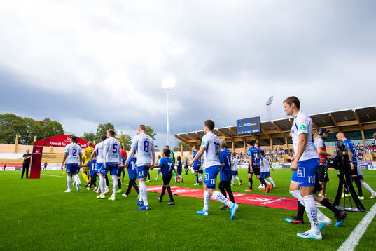 Norrköpings och Sirius spelare gör entré på