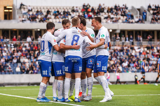 IFK Norrköpings spelare jublar