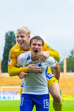 IFK Norrköpings målvakt Isak Pettersson jublar med Rasmus