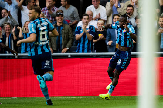 Djurgårdens Mohamed Buya Turay jublar