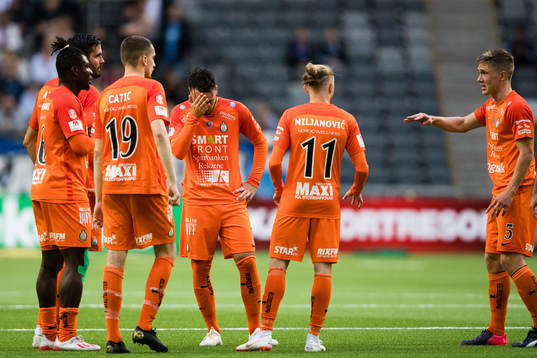 AFC Eskilstunas Onyedikachukwu Samuel Nnaman, Adnan Catic,