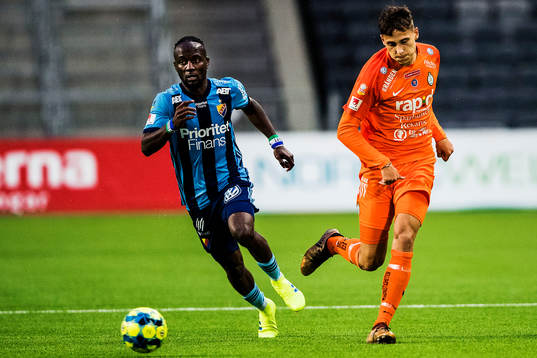Djurgårdens Mohamed Buya Turay och AFC Eskilstunas Pontus