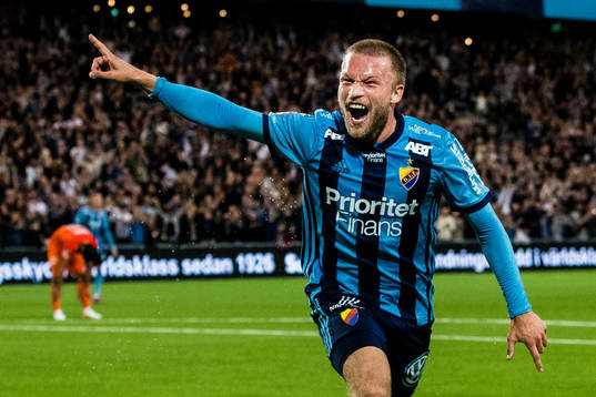 Djurgårdens Nicklas Bärkroth jublar