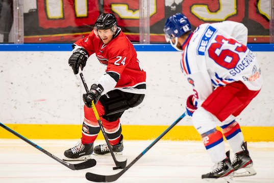 Malmö Redhawks Emil Molin och Oskarshamns Robin Söderqvist