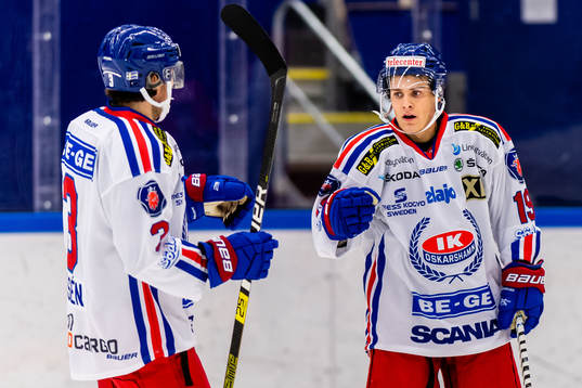 Oskarshamns Tyler Kelleher jublar