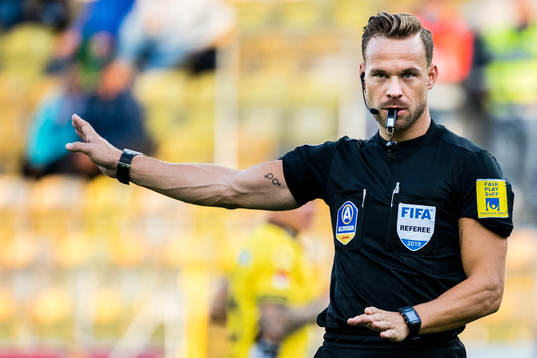 Domare Kristoffer Karlsson