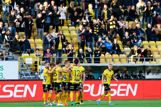 Elfsborgs spelare jublar