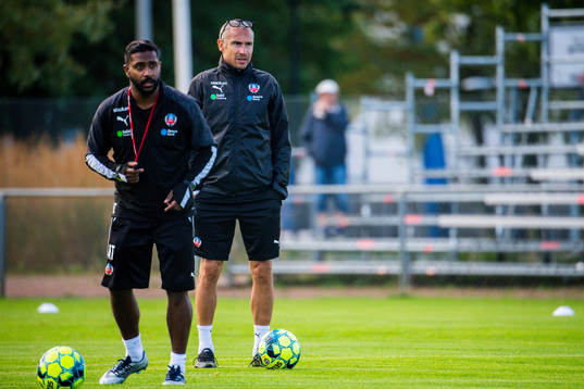 Assisterande tränare Alexander Tengryd och tränare Henrik