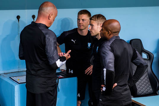 Uwe Rösler, head coach, Anders Christiansen, Oscar Lewicki