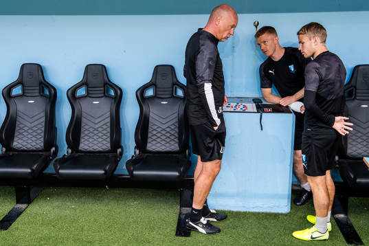 Uwe Rösler, head coach, Anders Christiansen and Oscar