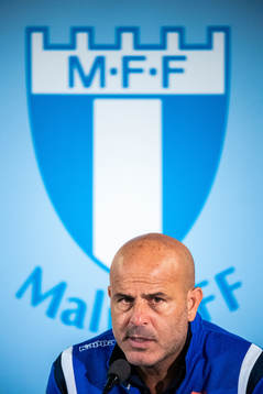 Josef Abuksis, head coach of Bnei Yehuda