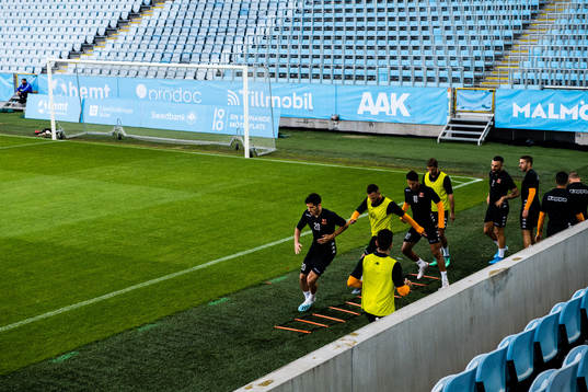 Players of Bnei Yehuda