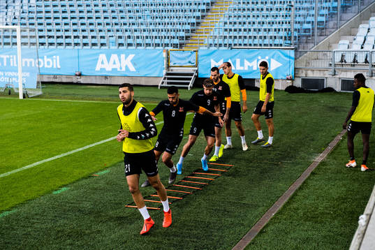 Players of Bnei Yehuda