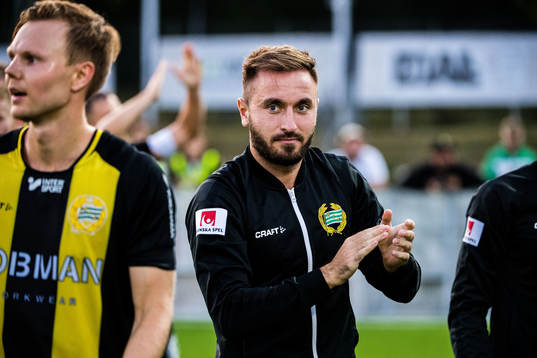 Hammarbys Muamer Tankovic jublar