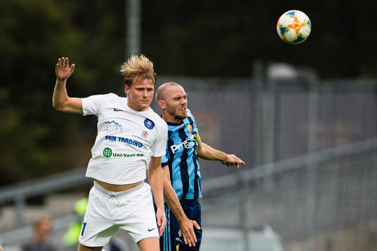 Akropolis Victor Söderström i en nickduell med