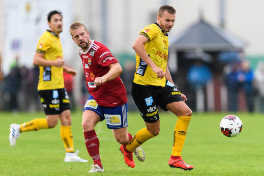Elfsborgs Gustav Henriksson och Gauthiods Jonatan Nilsson