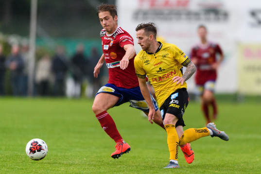 Elfsborgs Rasmus Alm och Gauthiods Andreas Schmidt