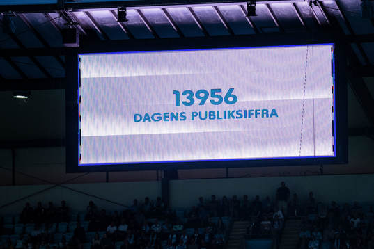 Audience numbers shown