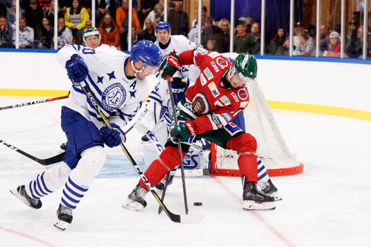 Leksands Johan Fransson och Frölundas Nicklas Lasu