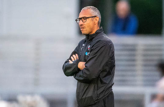 Helsingborgs tränare Henrik Larsson deppar