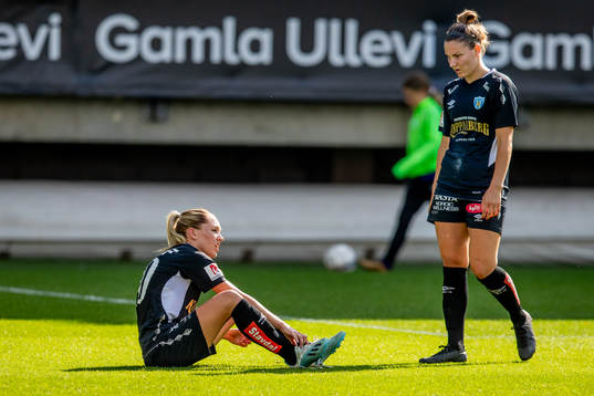 Göteborgs Elin Rubensson och Natalia Kuikka  deppar