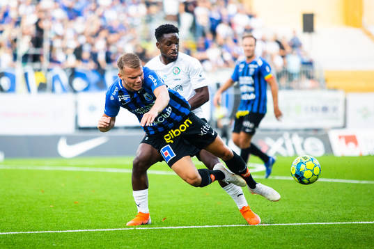 Sirius Elias Andersson och Örebros Kevin Wright
