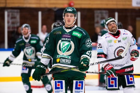 Färjestads Oskar Bäck