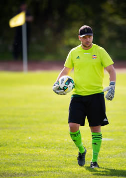 Målvakt Jonas Nilsson, Kovland