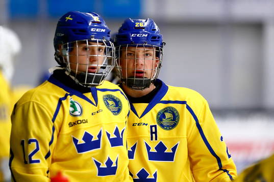 Sveriges Victor Stjernborg (till vänster i oskärpan