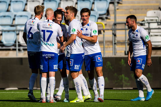 IFK Norrköpings spelare jublar