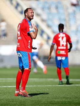 Helsingborgs Andreas Granqvist reagerar