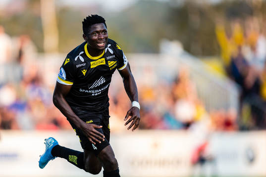 Afeez Aremu of Start celebrates