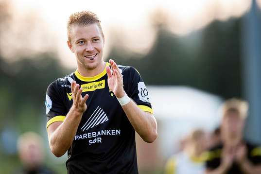 Bläddra bland fler bilder av Football, OBOS-ligaen, Raufoss - Start