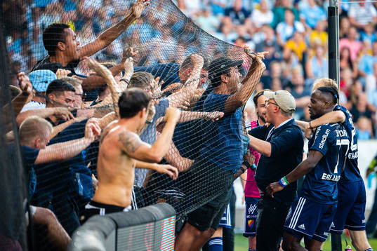 Djurgårdens Mohamed Buya Turay jublar