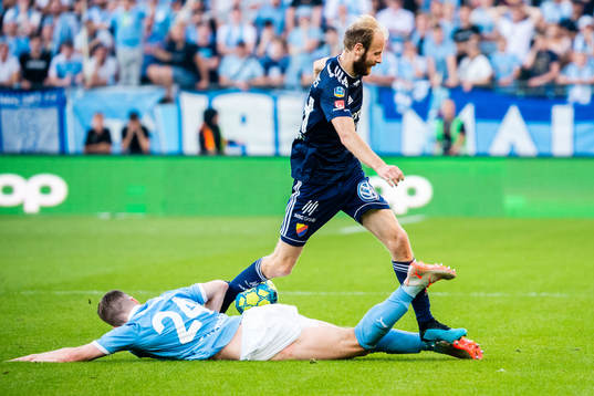 Malmö FFs Lasse Nielsen och Djurgårdens Curtis Edwards