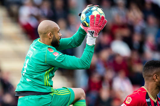 Östersunds målvakt Aly Keita