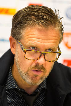 s tränare Rikard Norling på presskonferensen