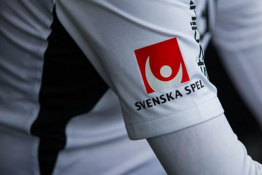 Svenska Spel logga på en tröja