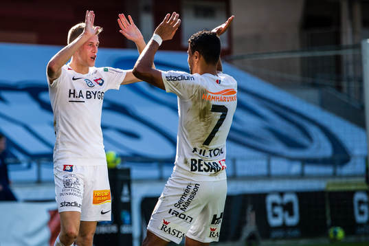 Bläddra bland fler bilder av Fotboll, Superettan, Öster - Örgryte