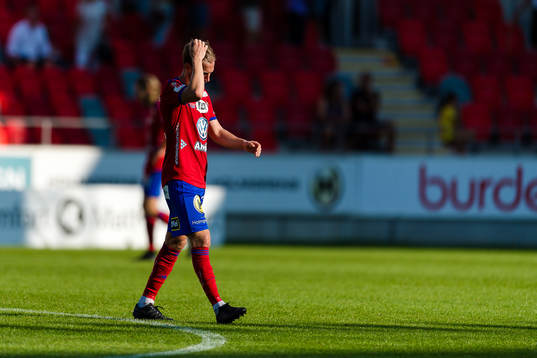 Östers Oliver Silverholt deppar