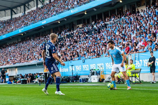 Malmö FFs Behrang Safari och Djurgårdens Aslak Witry